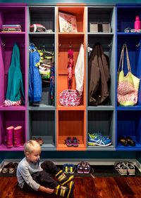 Детская цветная гардеробная комната Улан-Удэ