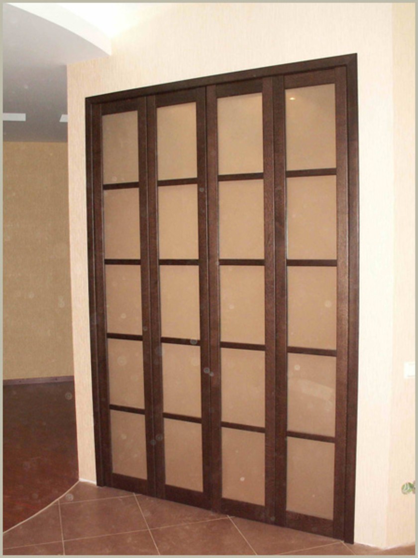 Двери гармошка с матовым стеклом и накладными разделителями Улан-Удэ